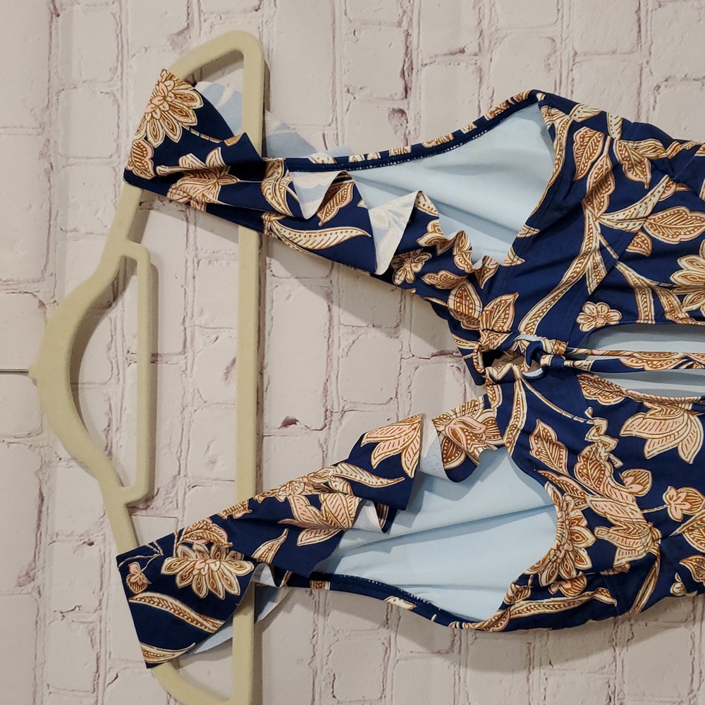 NWT! Cupshe Floral Blue and Gold Swimsuit - Picture 4 of 7